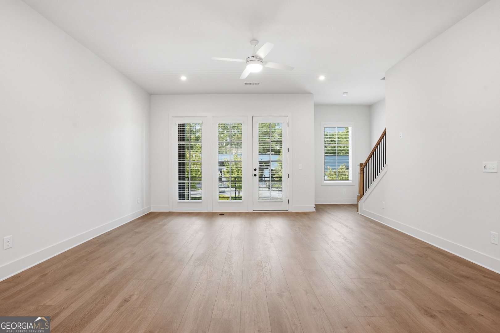2597 Mackintosh Nw Property Photo 4