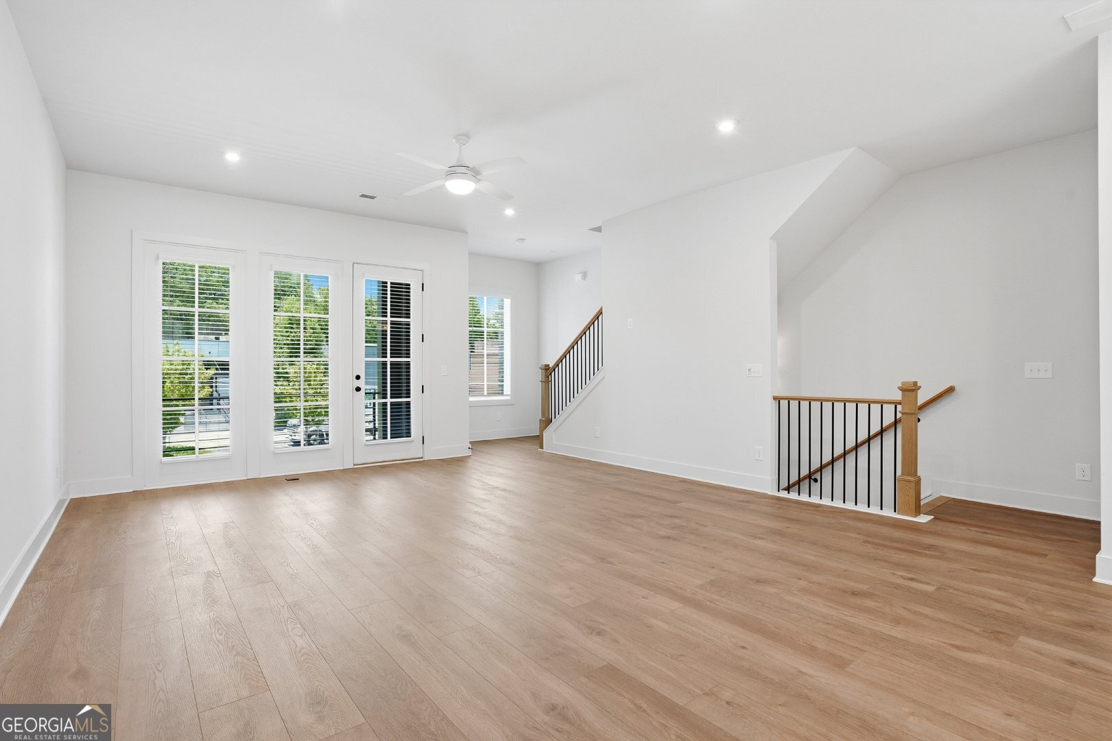 2597 Mackintosh Nw Property Photo 6