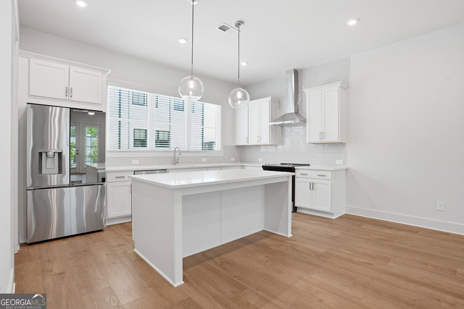 2597 Mackintosh Nw Property Photo 10