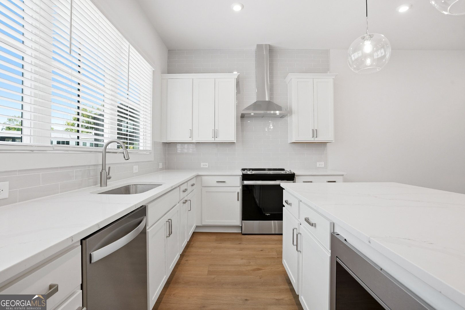 2597 Mackintosh Nw Property Photo 12