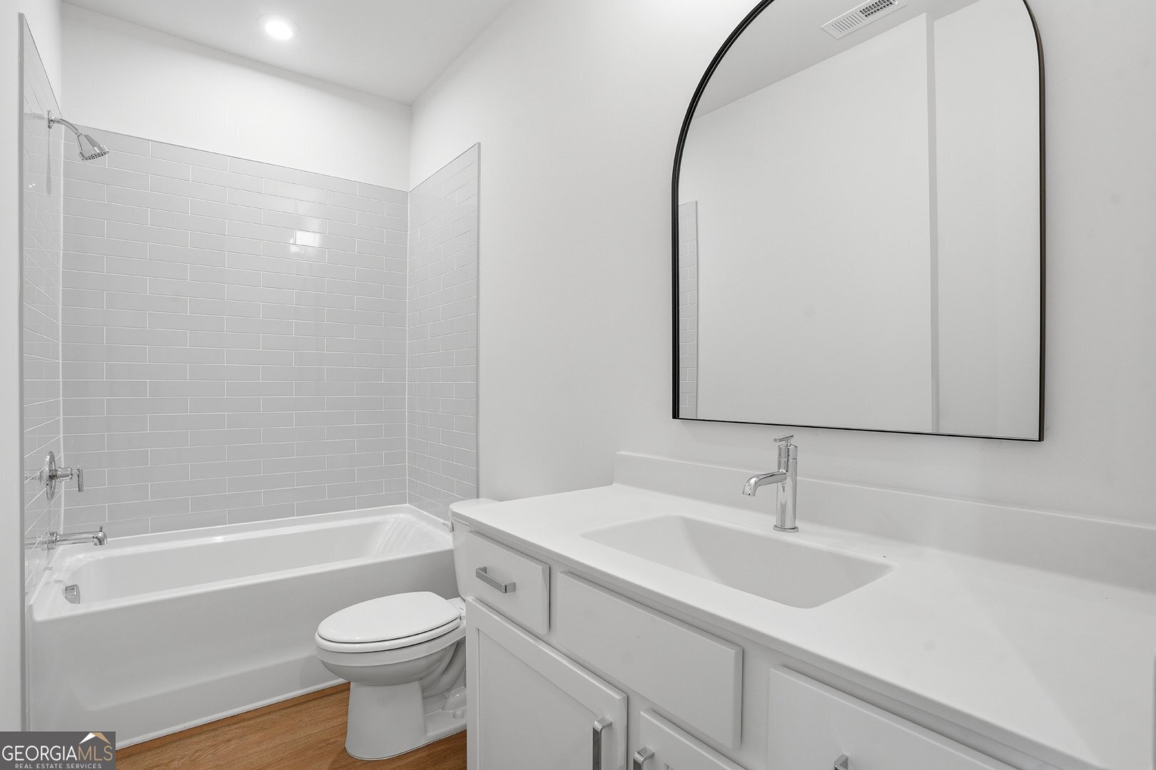 2597 Mackintosh Nw Property Photo 18
