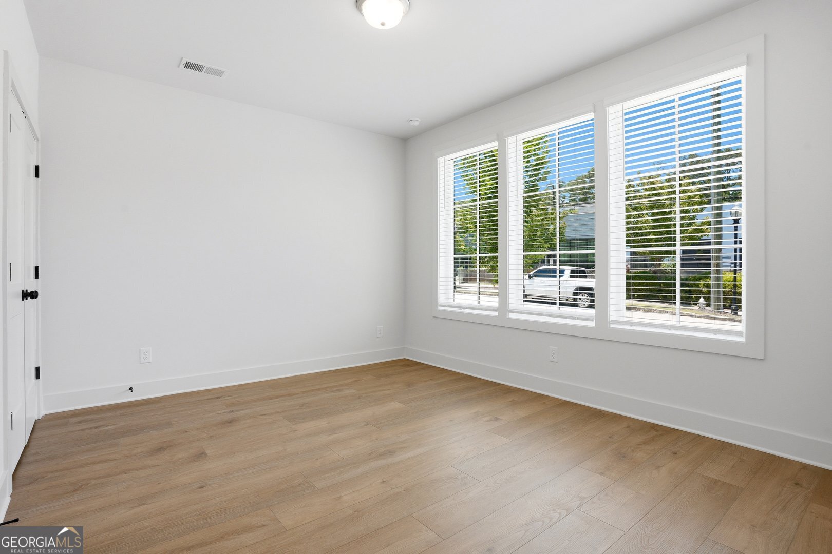 2597 Mackintosh Nw Property Photo 26