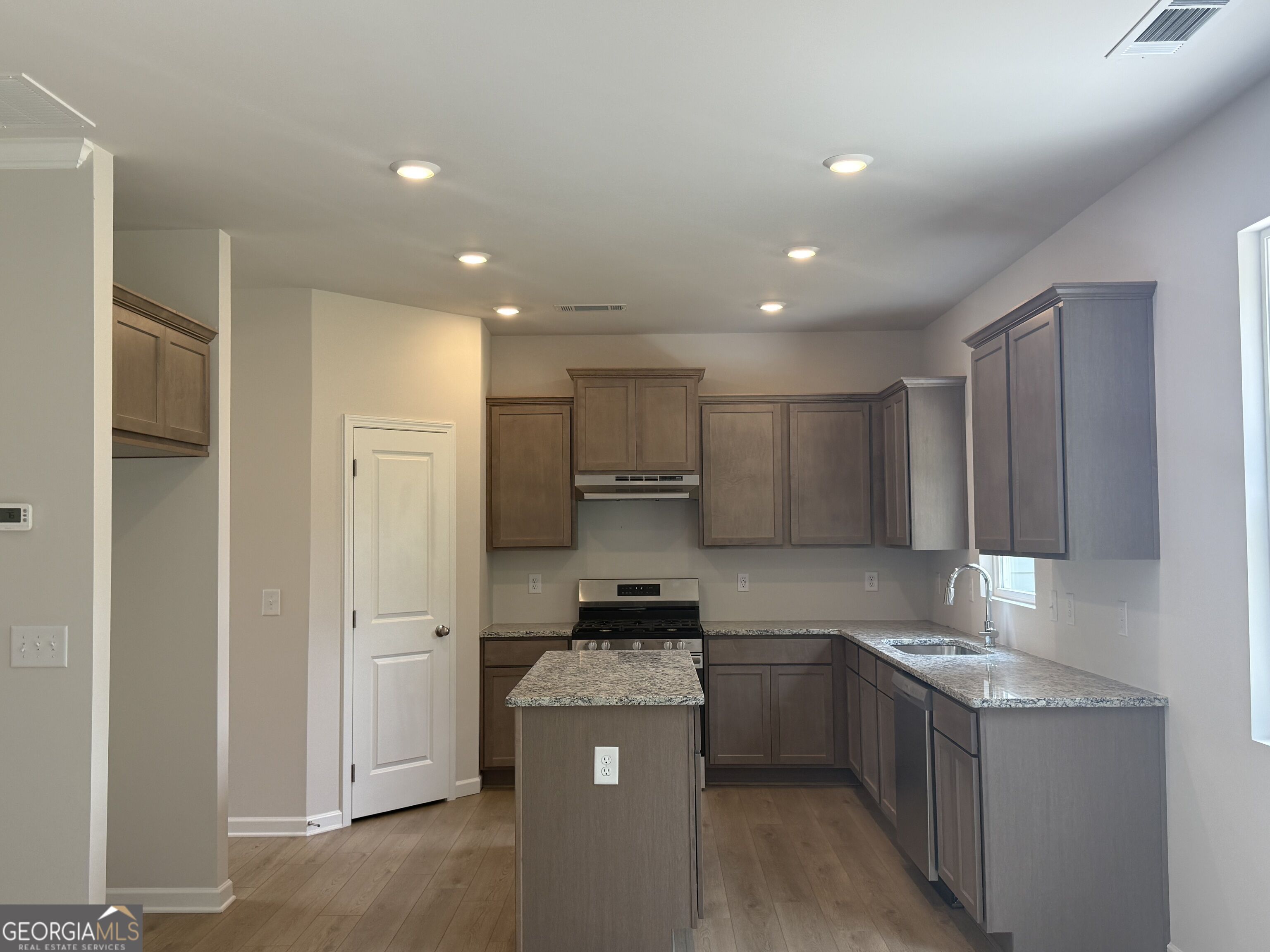 4134 Eberly Way # 127 Property Photo 4