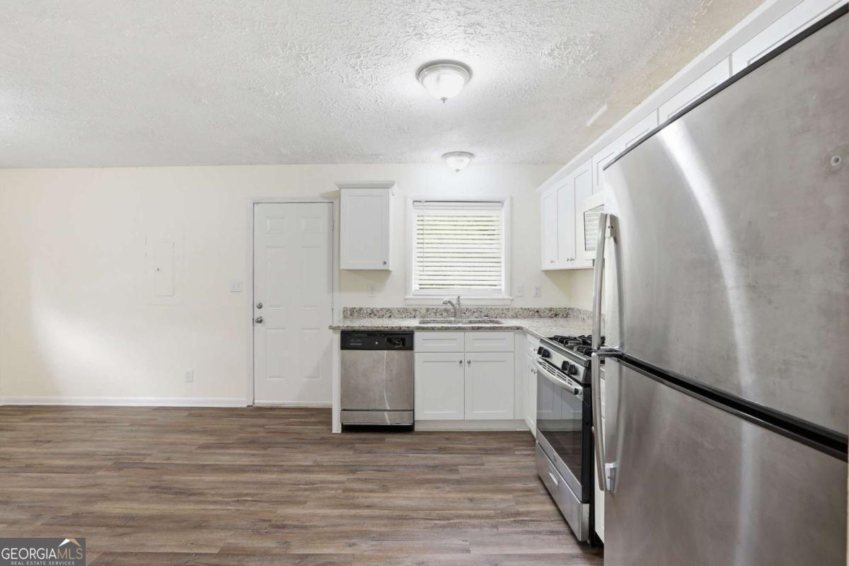 1608 W Austin Road Property Photo 11