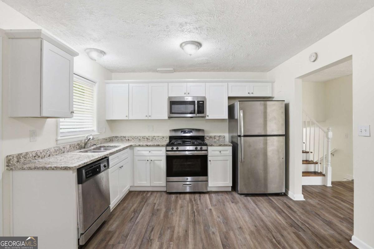 1608 W Austin Road Property Photo 13