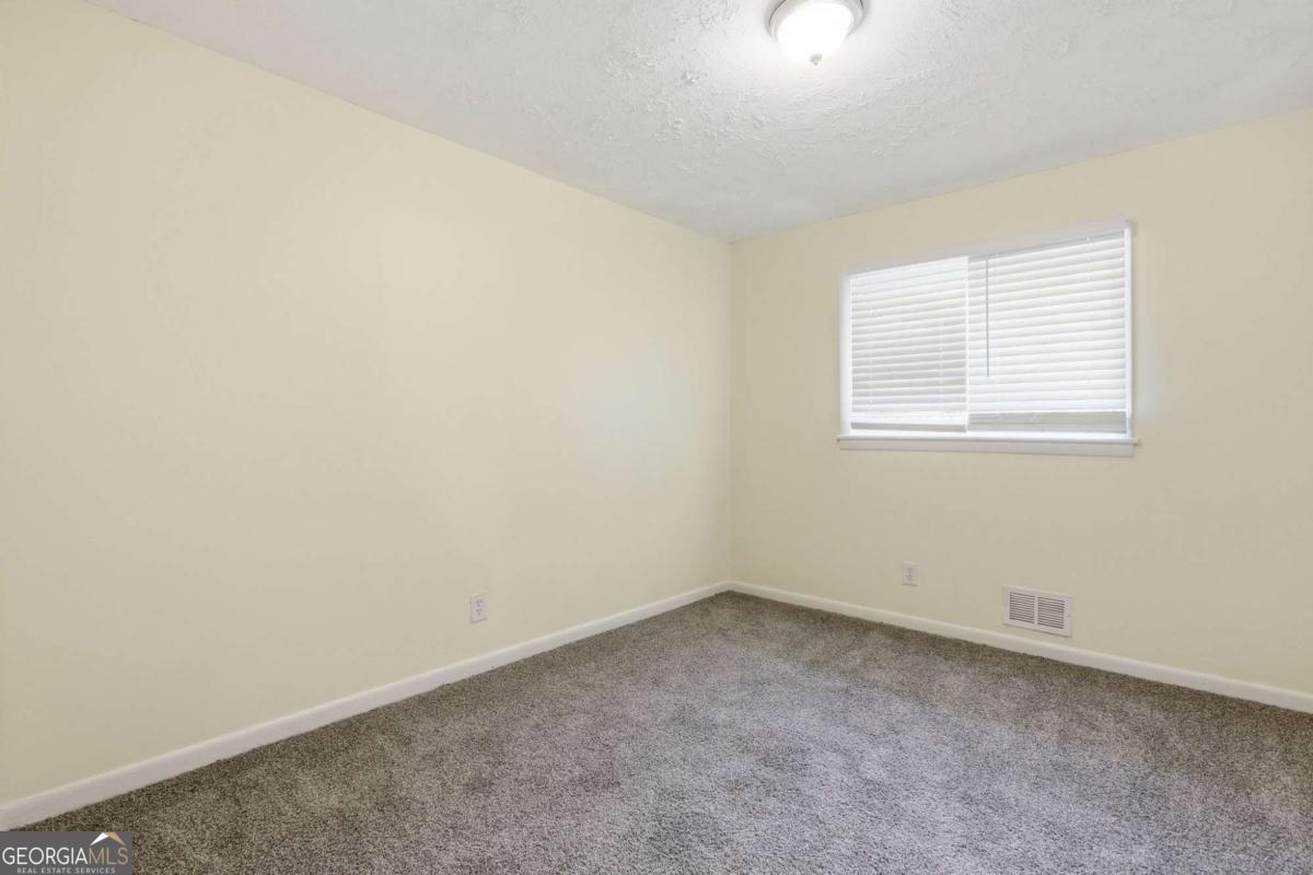 1608 W Austin Road Property Photo 18