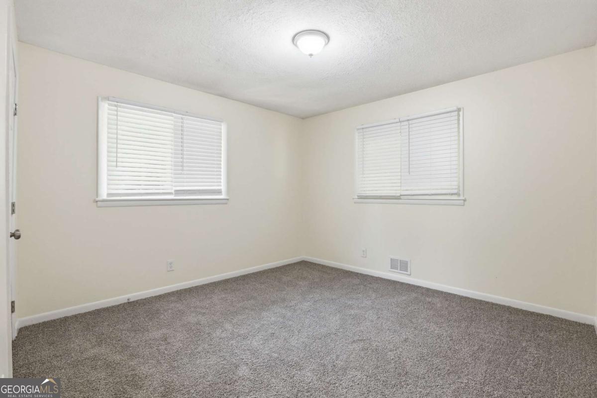 1608 W Austin Road Property Photo 20