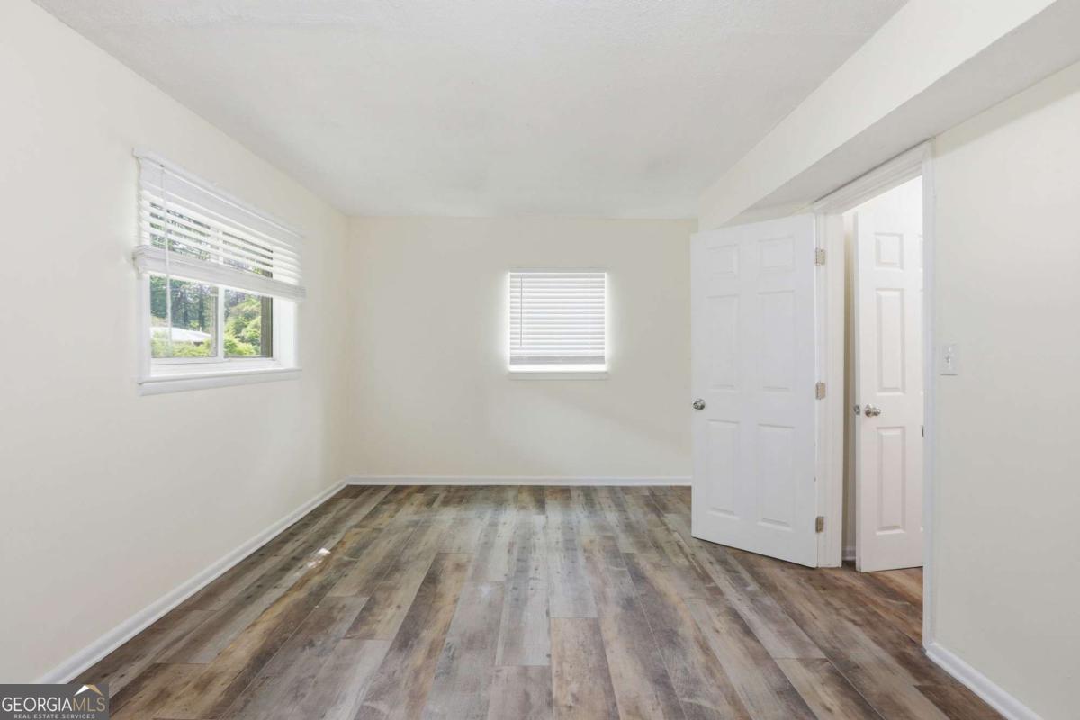 1608 W Austin Road Property Photo 24