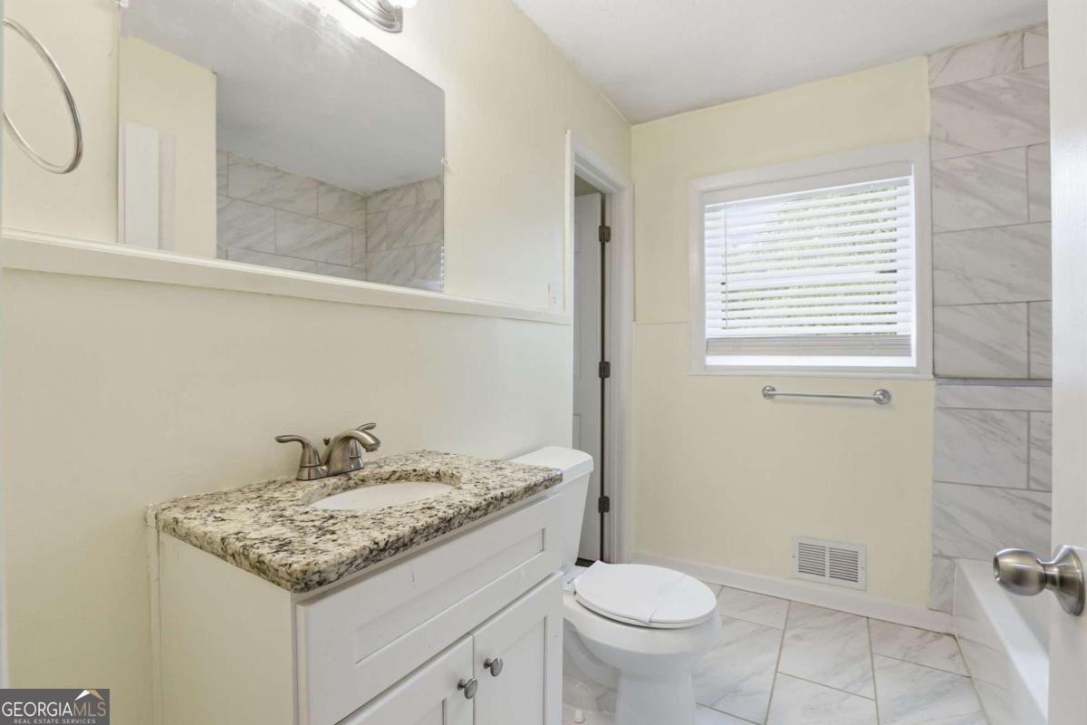 1608 W Austin Road Property Photo 26