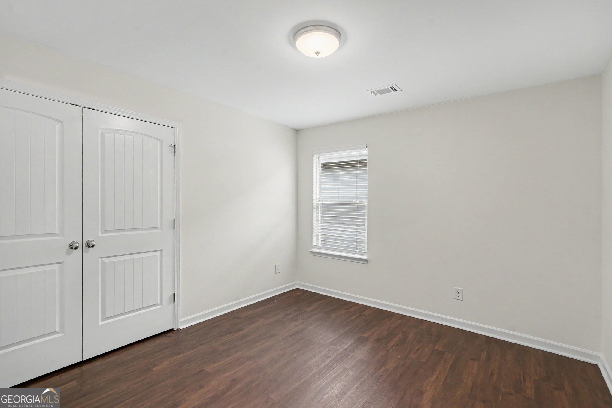 216 Leland Lane Property Photo 15