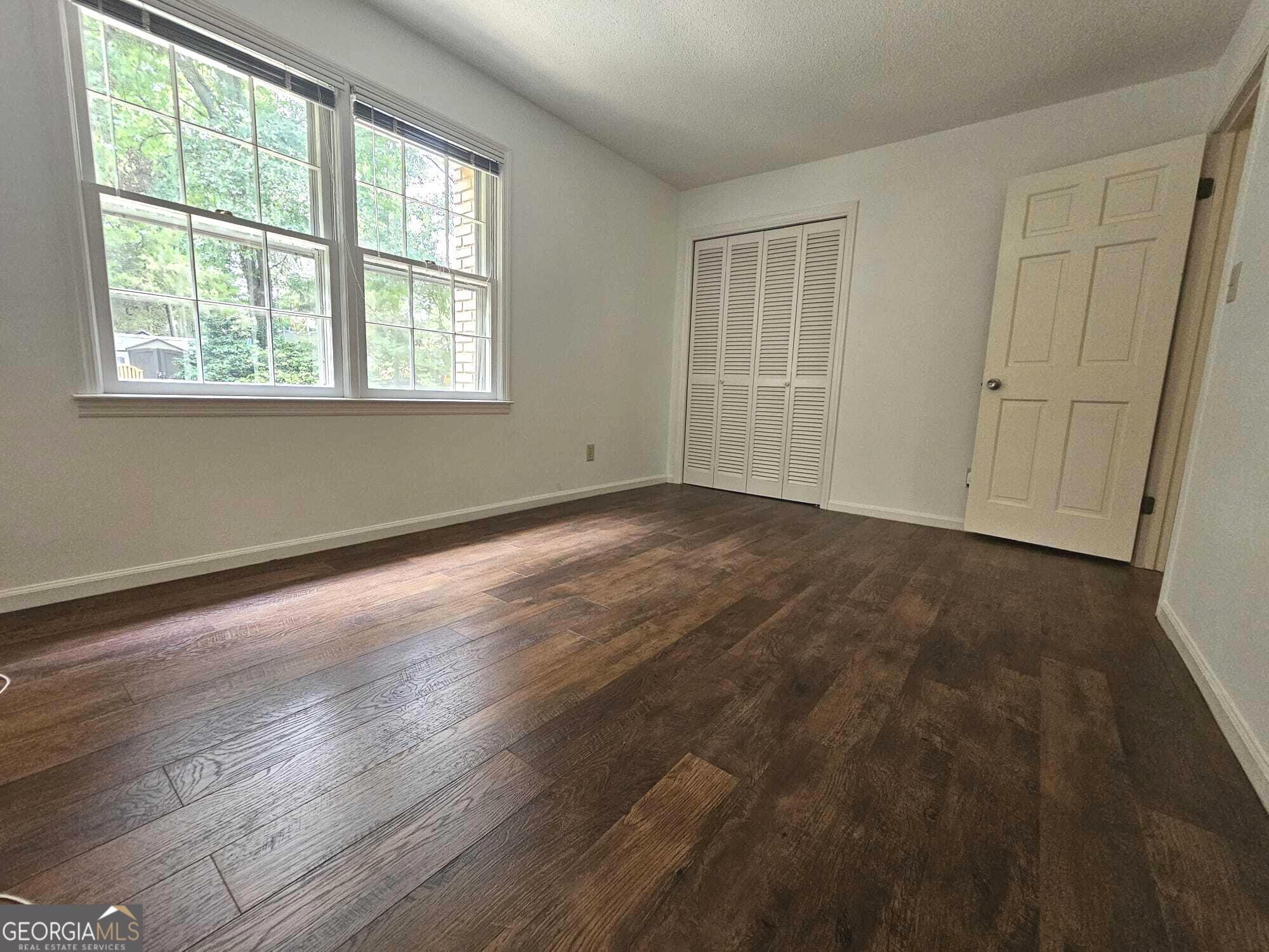 615 Kings Road Property Photo 25