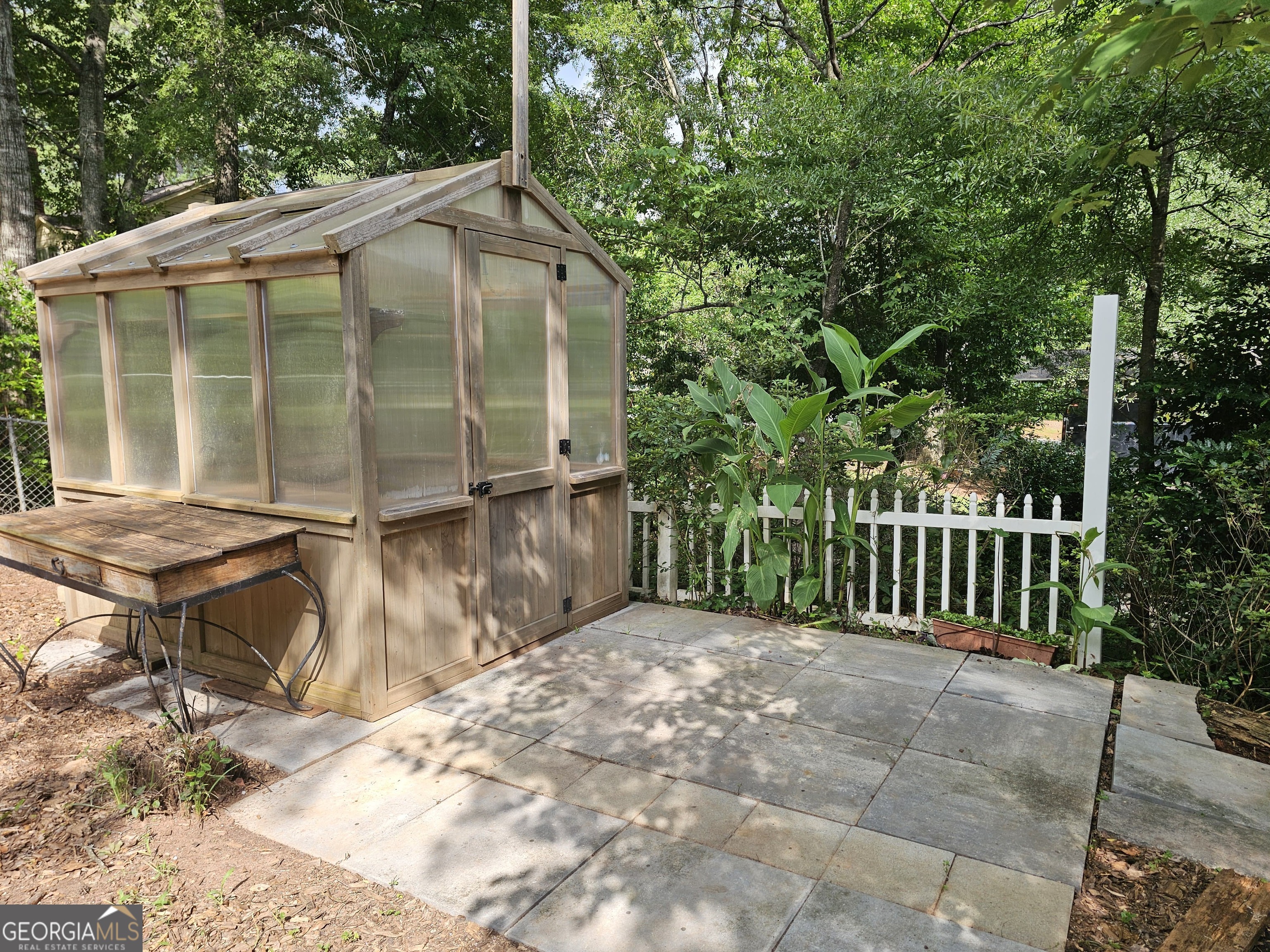 615 Kings Road Property Photo 35