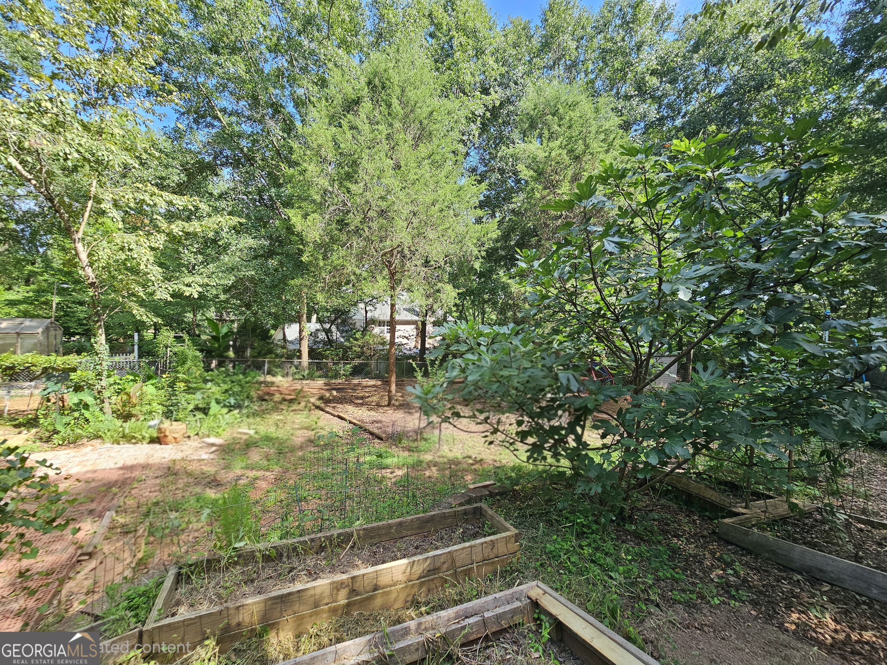 615 Kings Road Property Photo 36