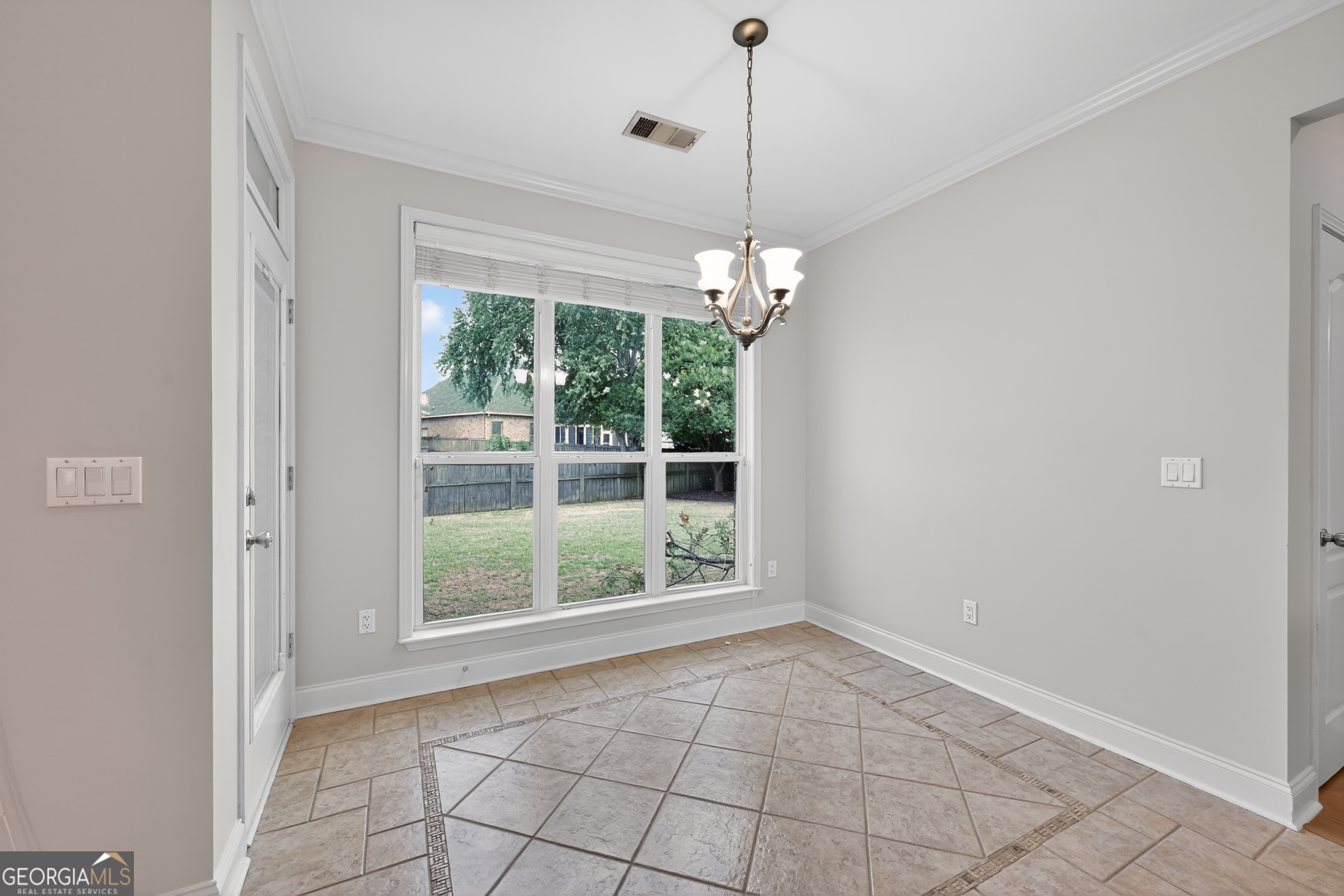 203 Pembroke Point Property Photo 15
