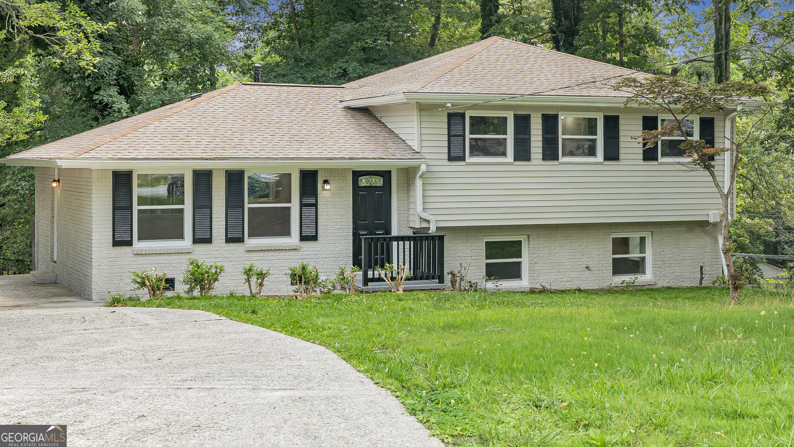 5678 Deerfield Court Property Photo 1