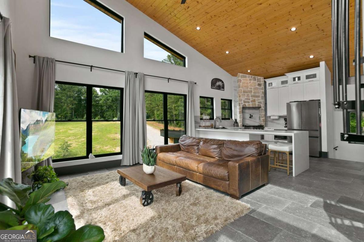 6333 Big Ridge Road Property Photo 18
