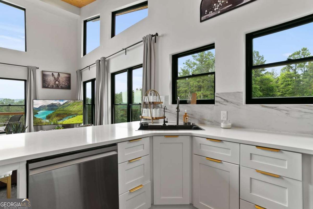 6333 Big Ridge Road Property Photo 25