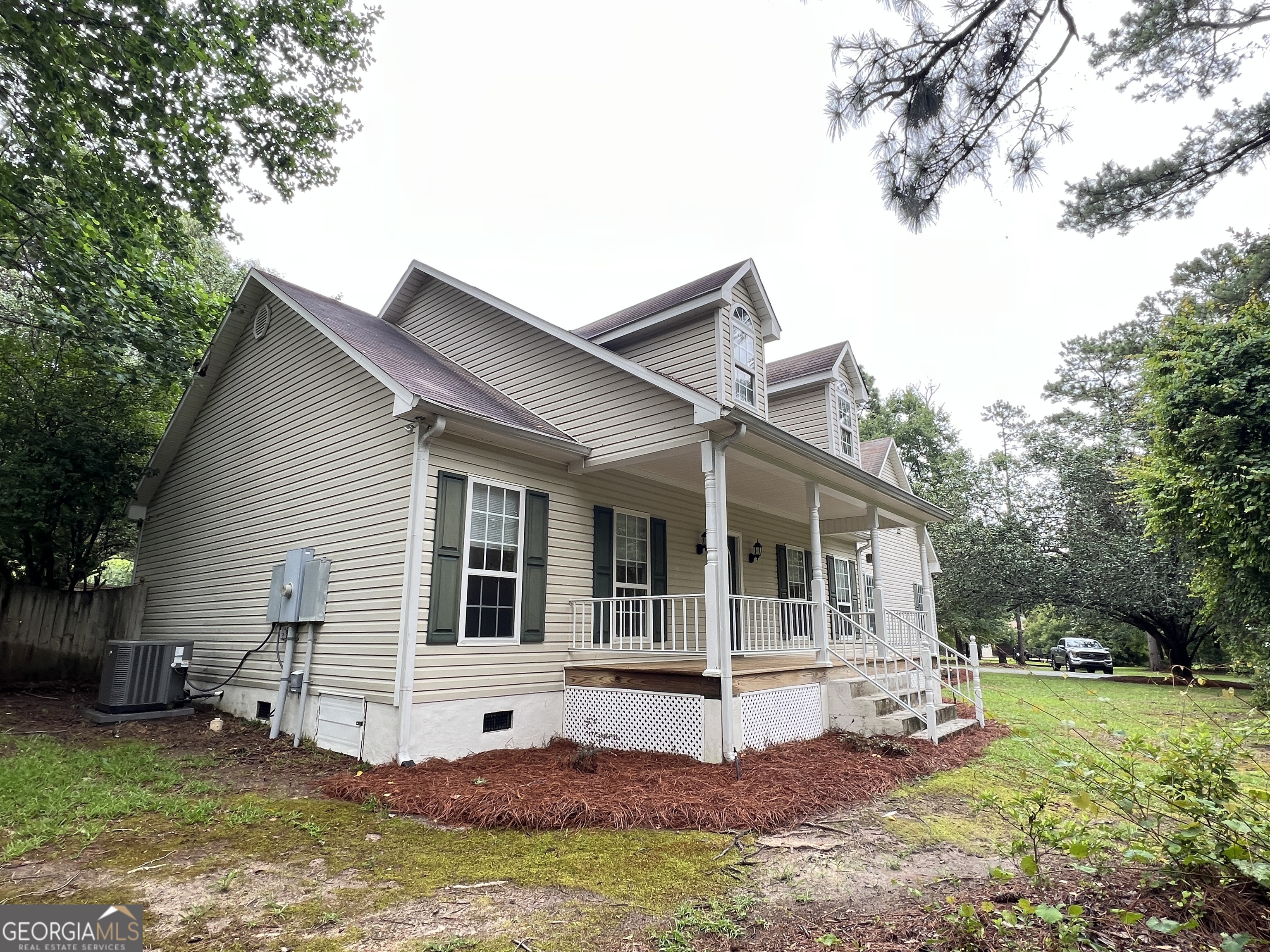 206 Long Leaf Trail Property Photo 3