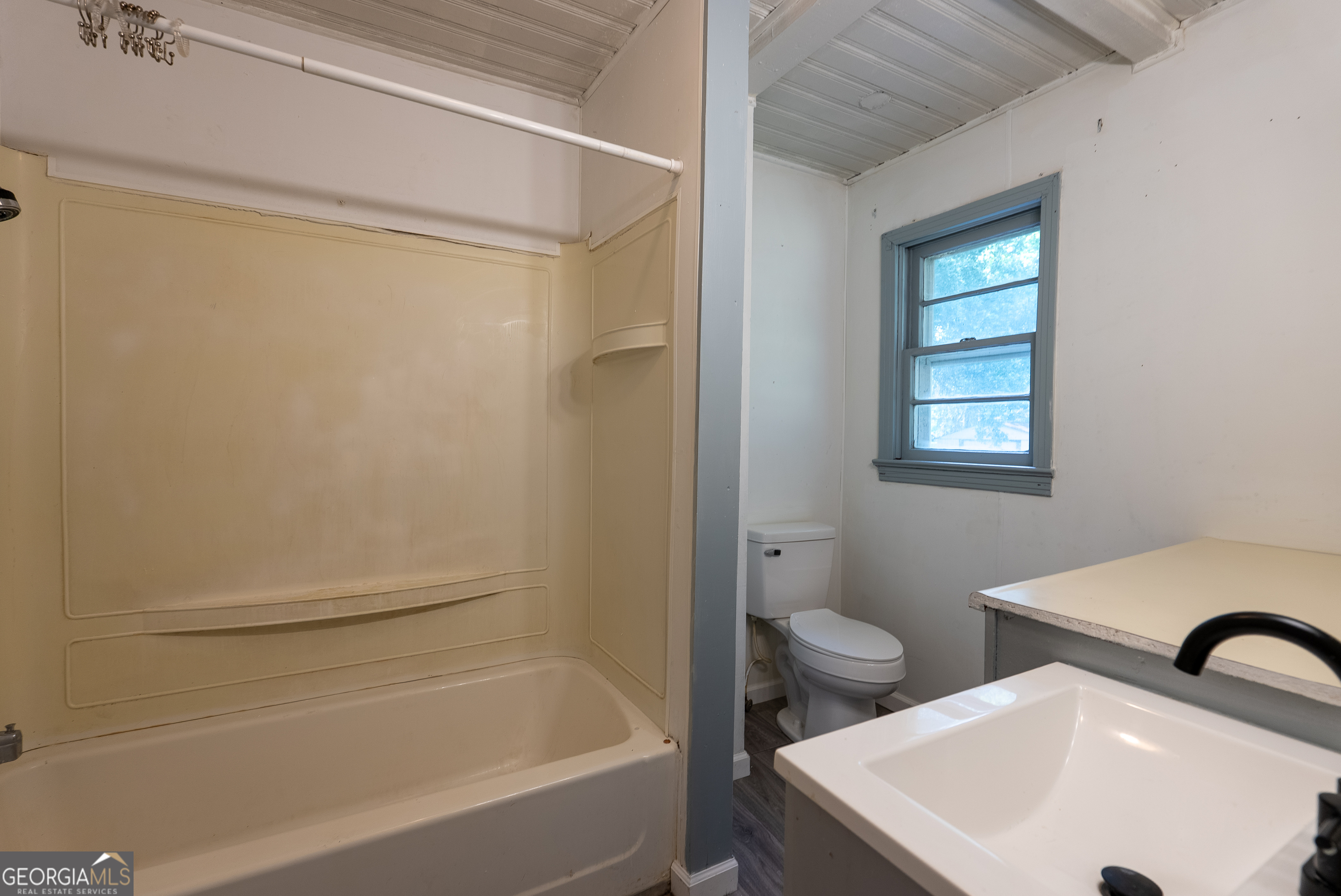 290 Mcree Drive Property Photo 8