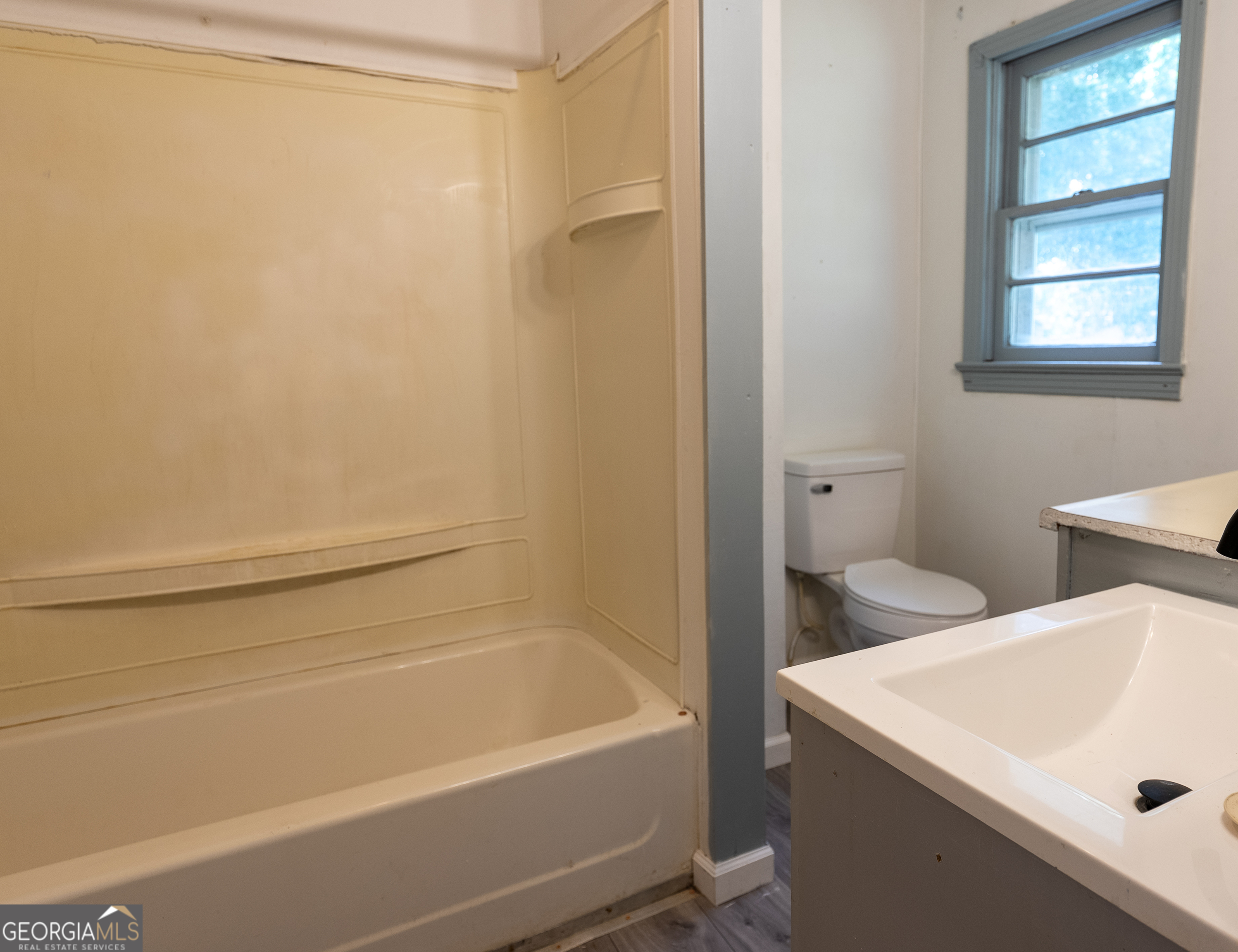 290 Mcree Drive Property Photo 10