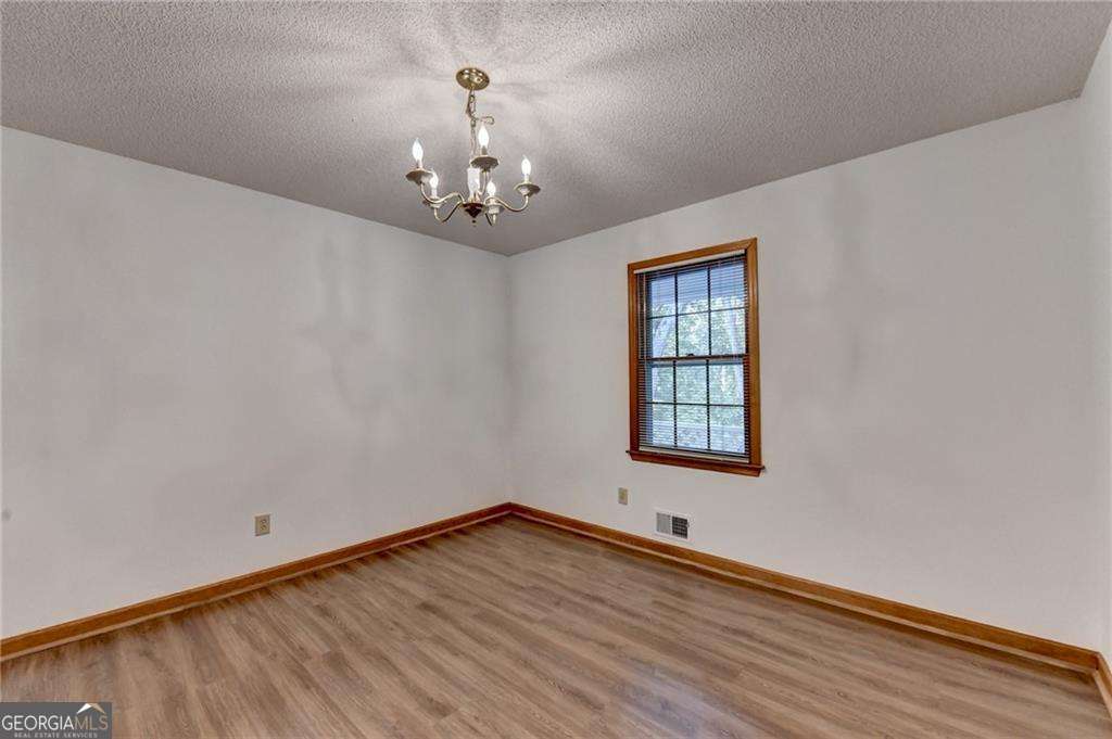 214 Valley Brook Drive Property Photo 7