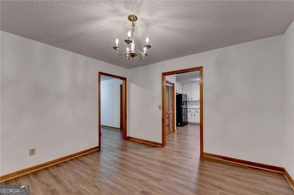 214 Valley Brook Drive Property Photo 8