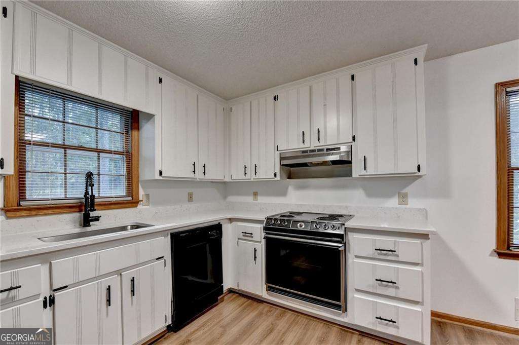 214 Valley Brook Drive Property Photo 11