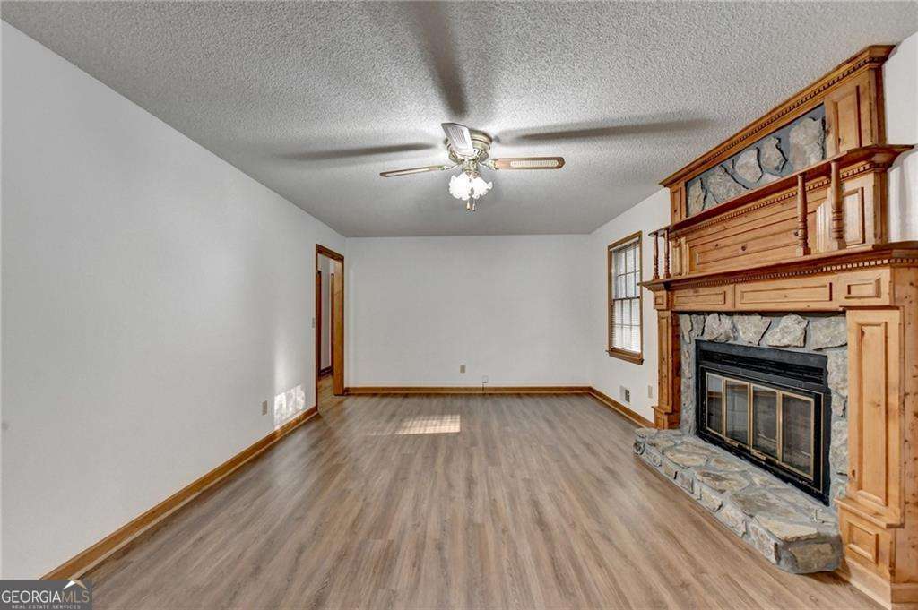 214 Valley Brook Drive Property Photo 14