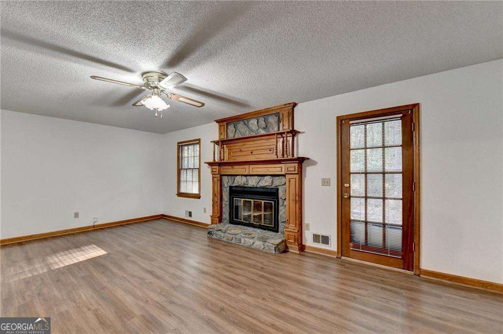 214 Valley Brook Drive Property Photo 15