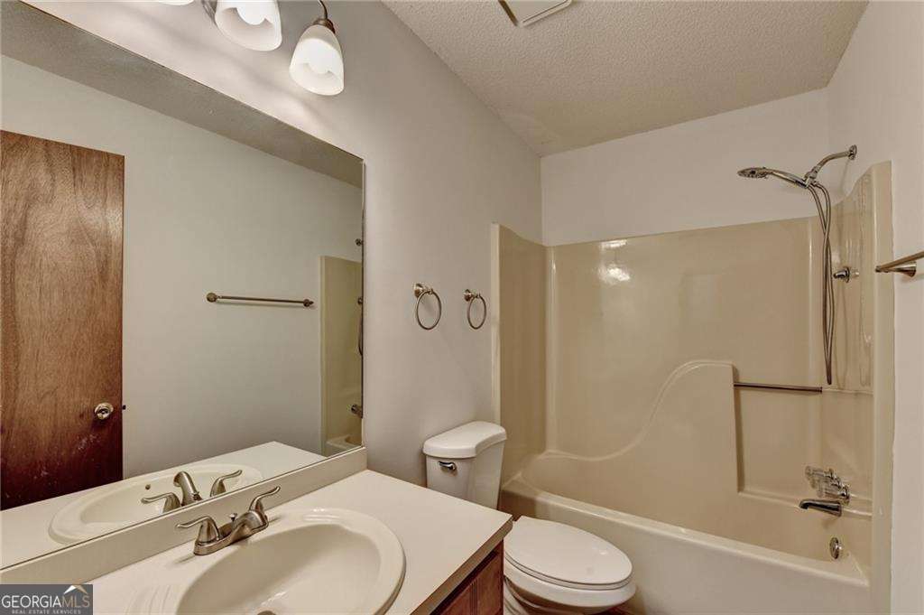 214 Valley Brook Drive Property Photo 18