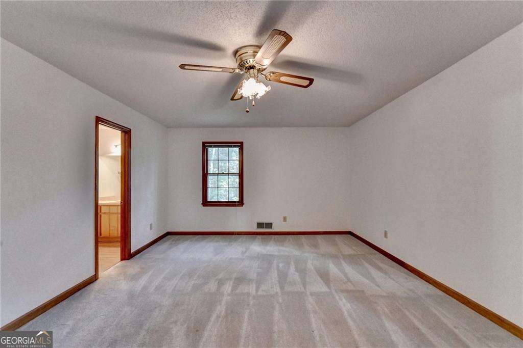 214 Valley Brook Drive Property Photo 20