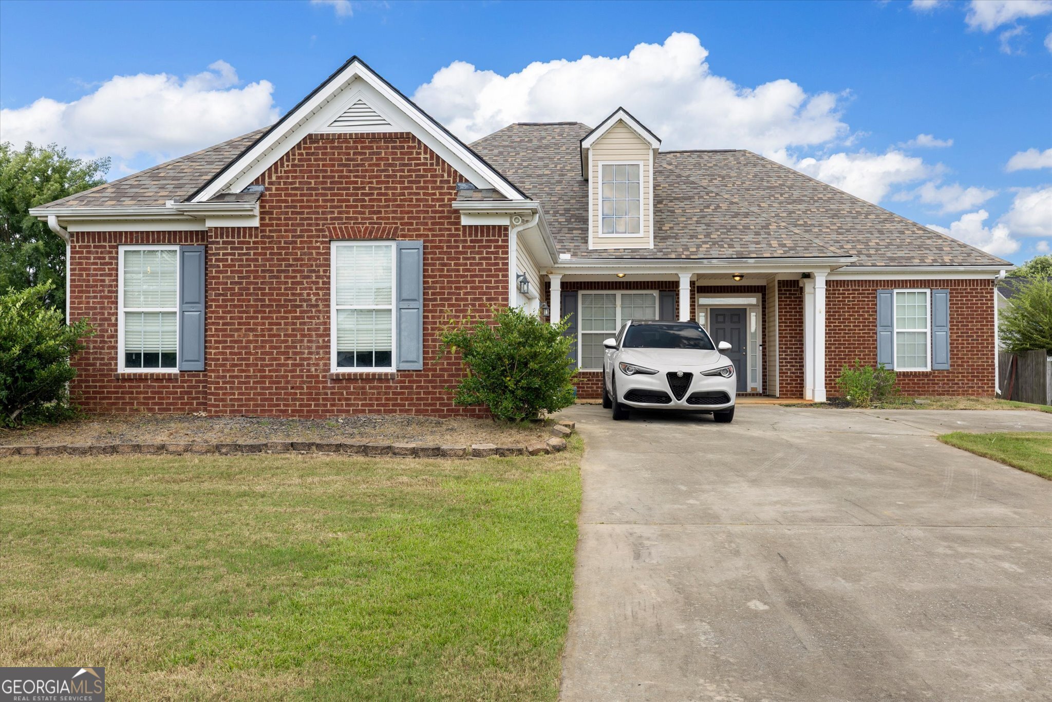 113 Christopher Drive Property Photo 1
