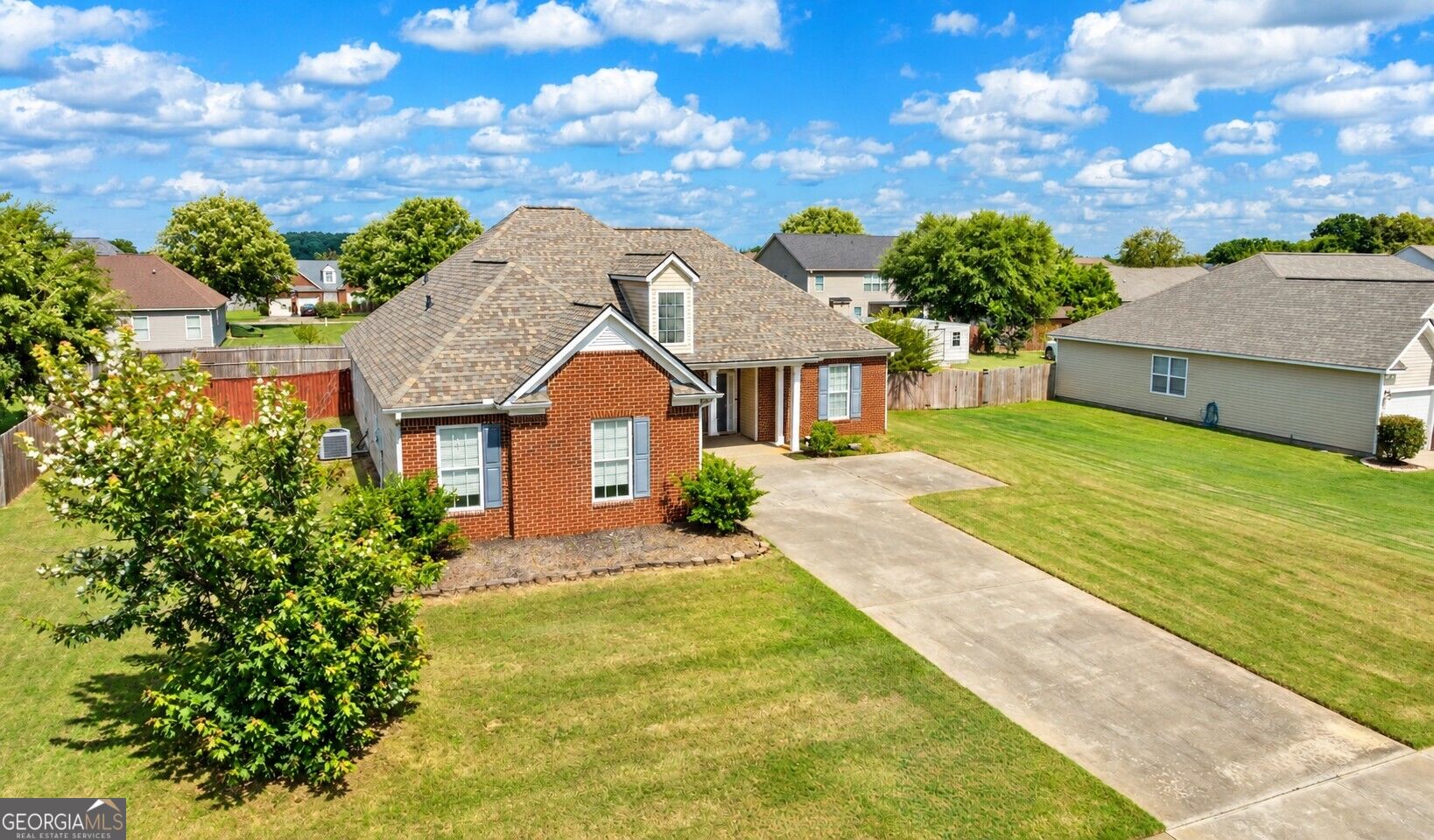 113 Christopher Drive Property Photo 2