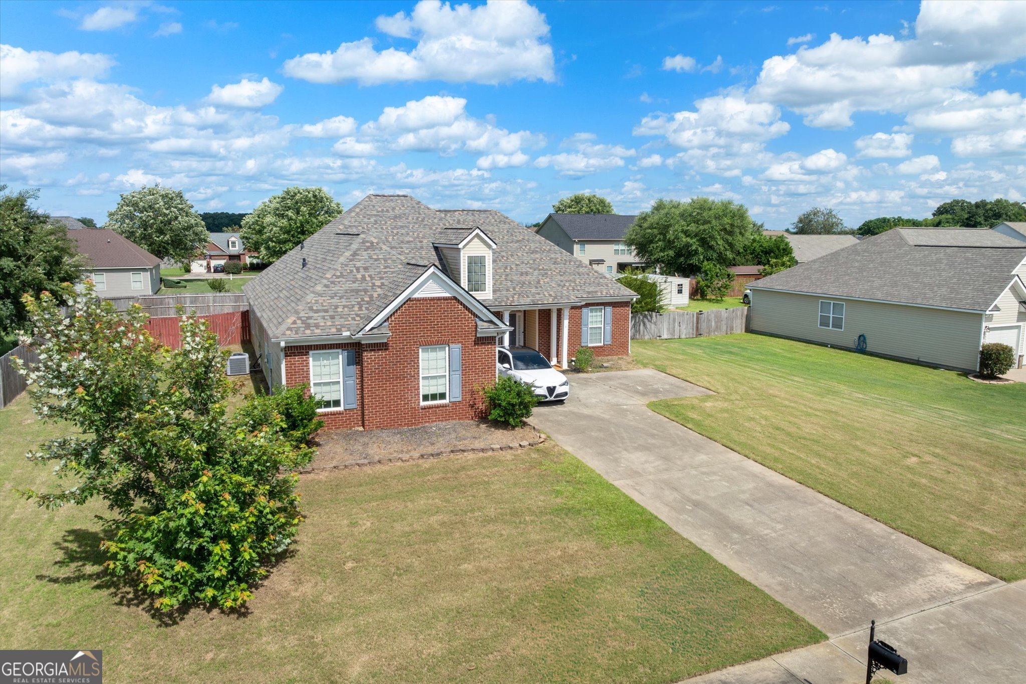 113 Christopher Drive Property Photo 4
