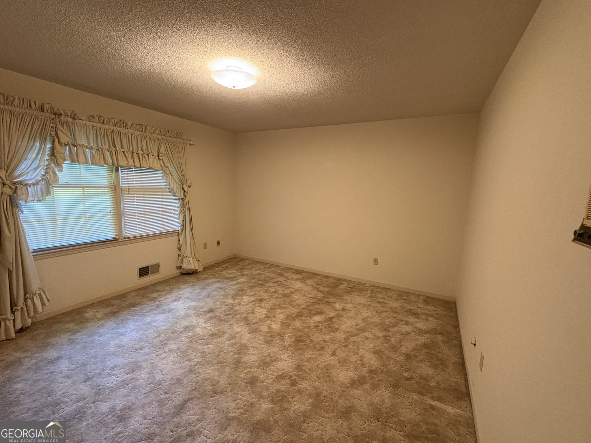 199 Williamsburg Lane Property Photo 20