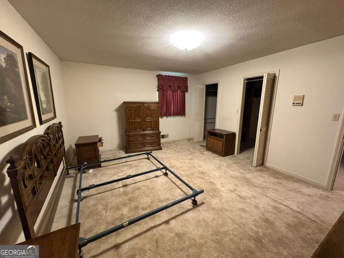 199 Williamsburg Lane Property Photo 23