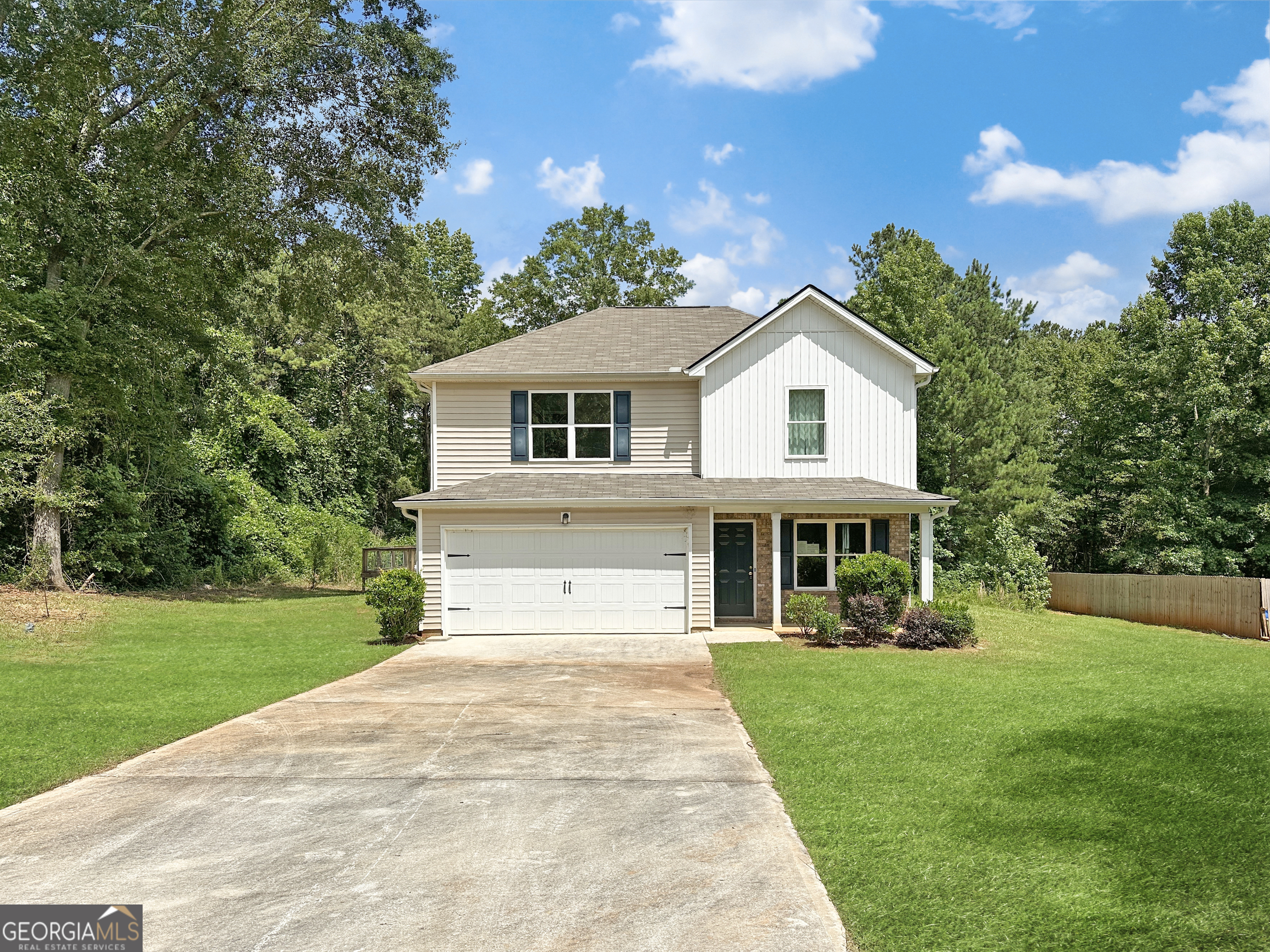 160 Deerfield Trace Property Photo 2