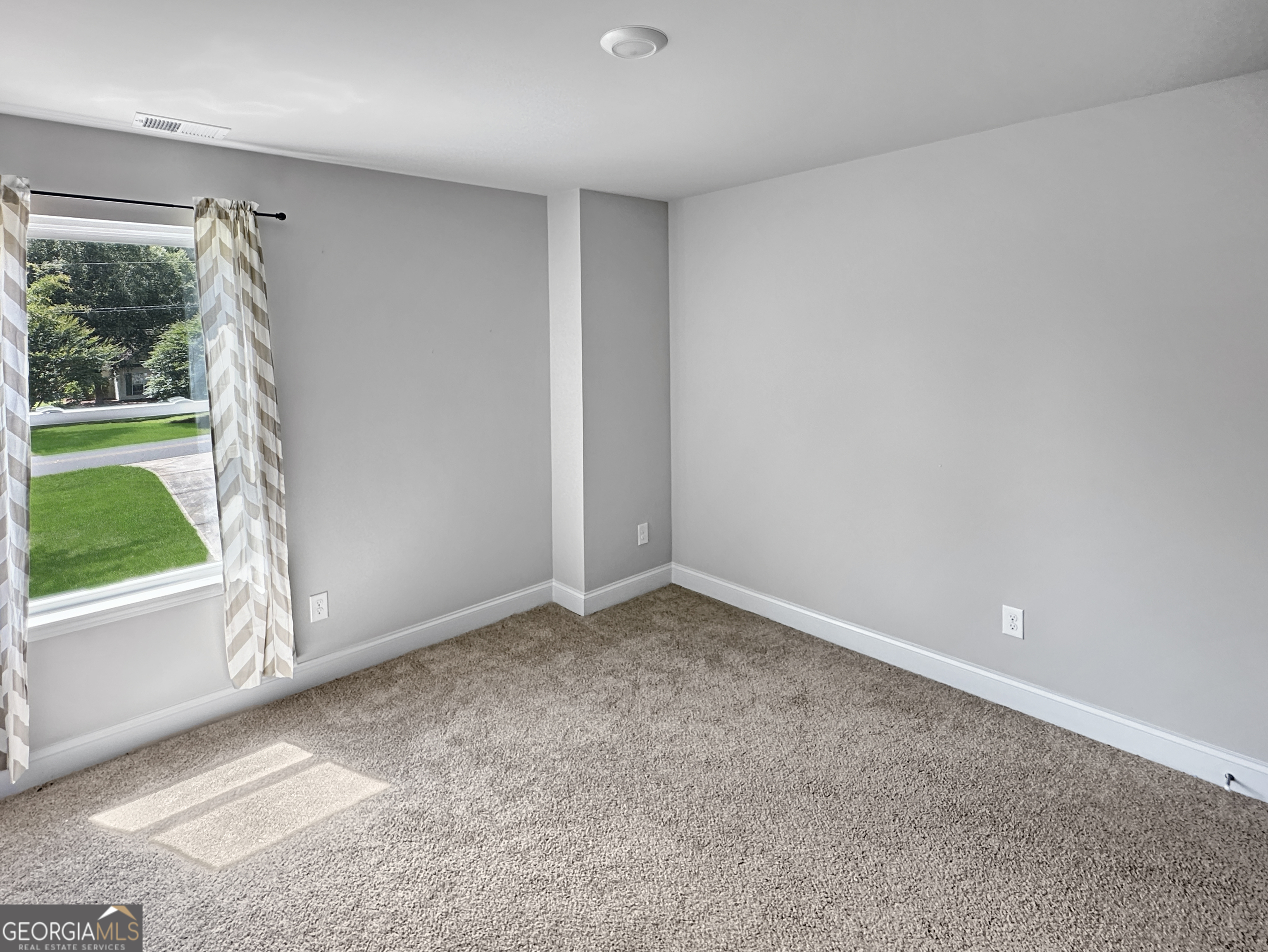 160 Deerfield Trace Property Photo 9