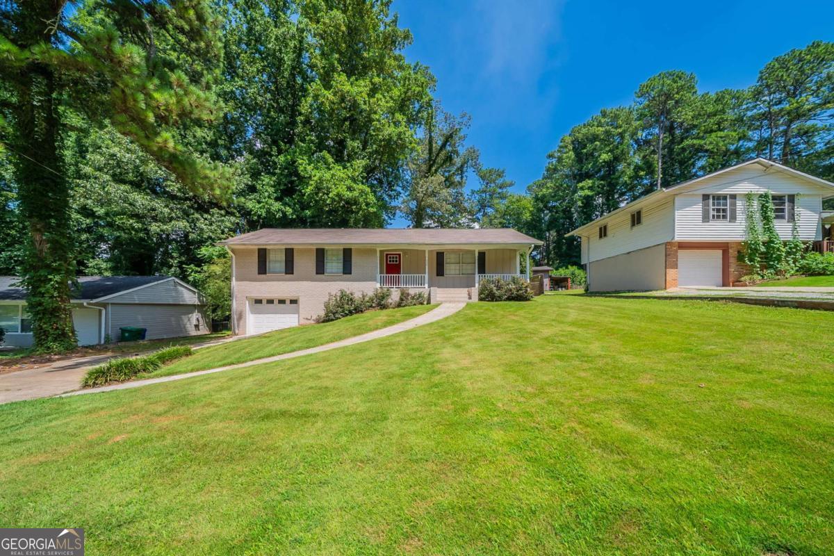 1518 Pine Glen Circle Property Photo 1