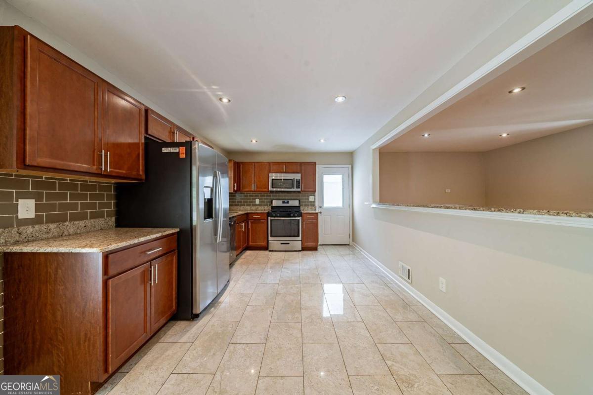 1518 Pine Glen Circle Property Photo 7