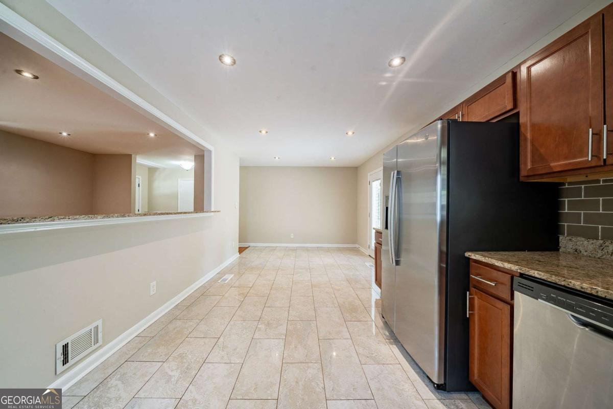 1518 Pine Glen Circle Property Photo 9
