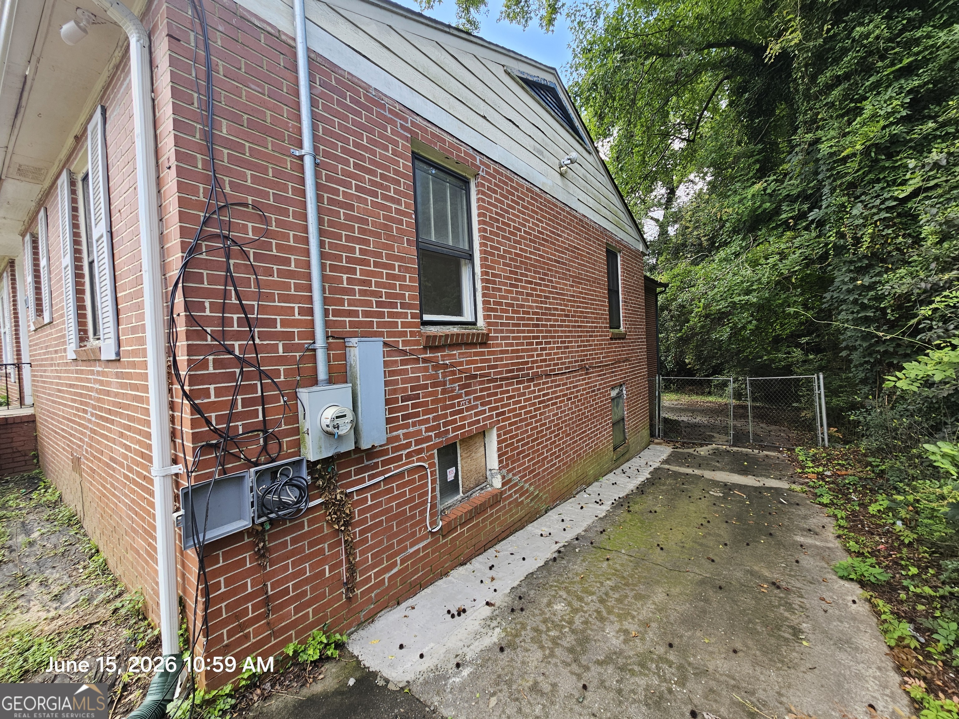 989 Curry Place Property Photo 14