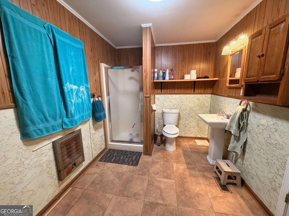 737 W College Street Property Photo 17