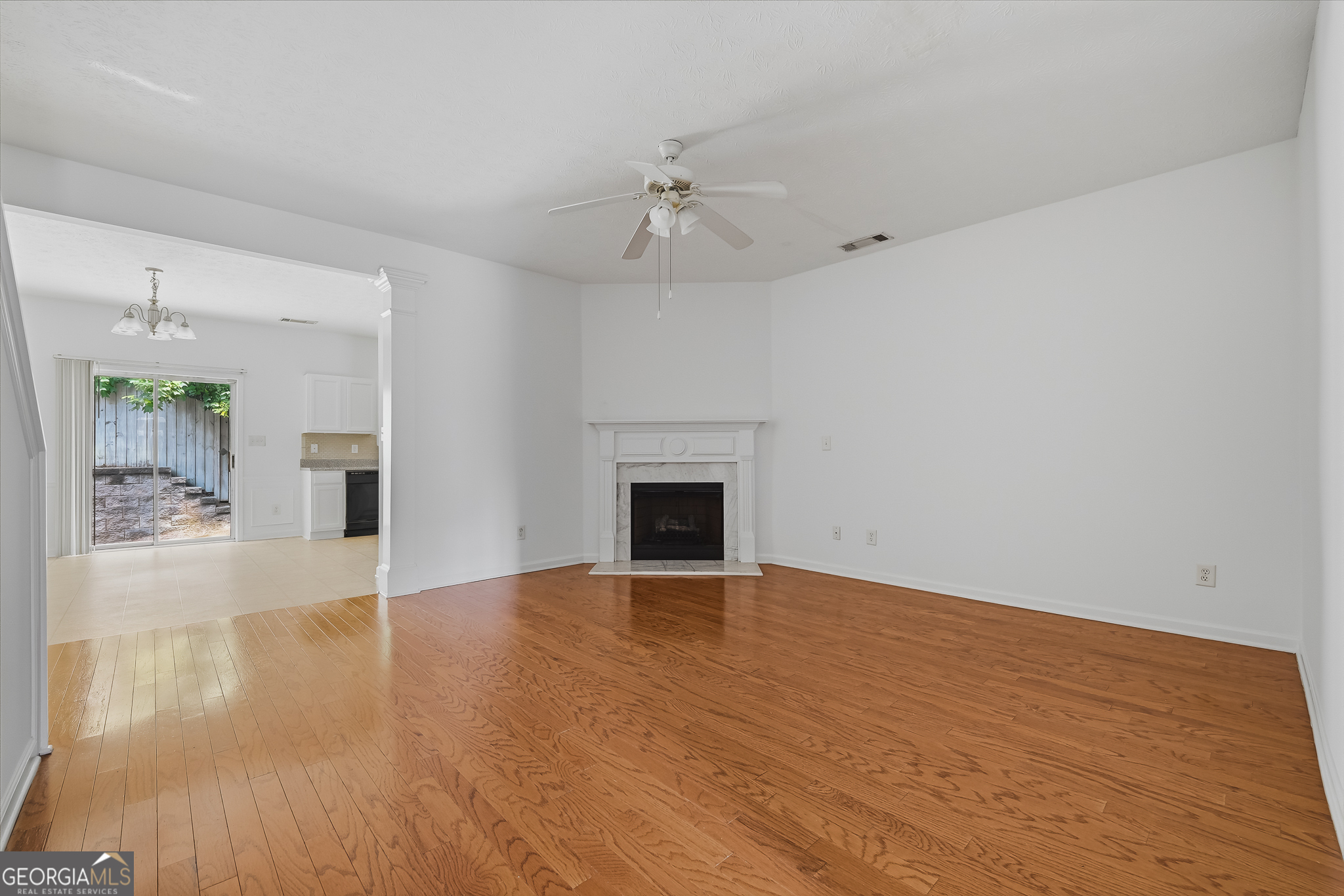 3829 Grovemont Place Property Photo 3
