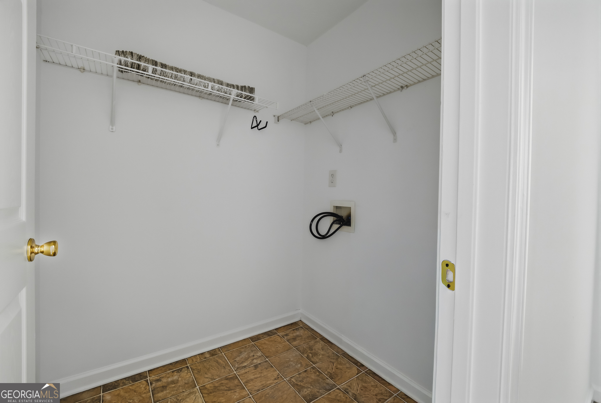 3829 Grovemont Place Property Photo 14