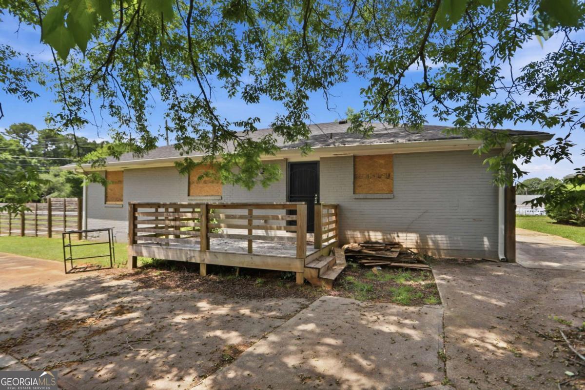 1416 Columbia Drive Property Photo 1