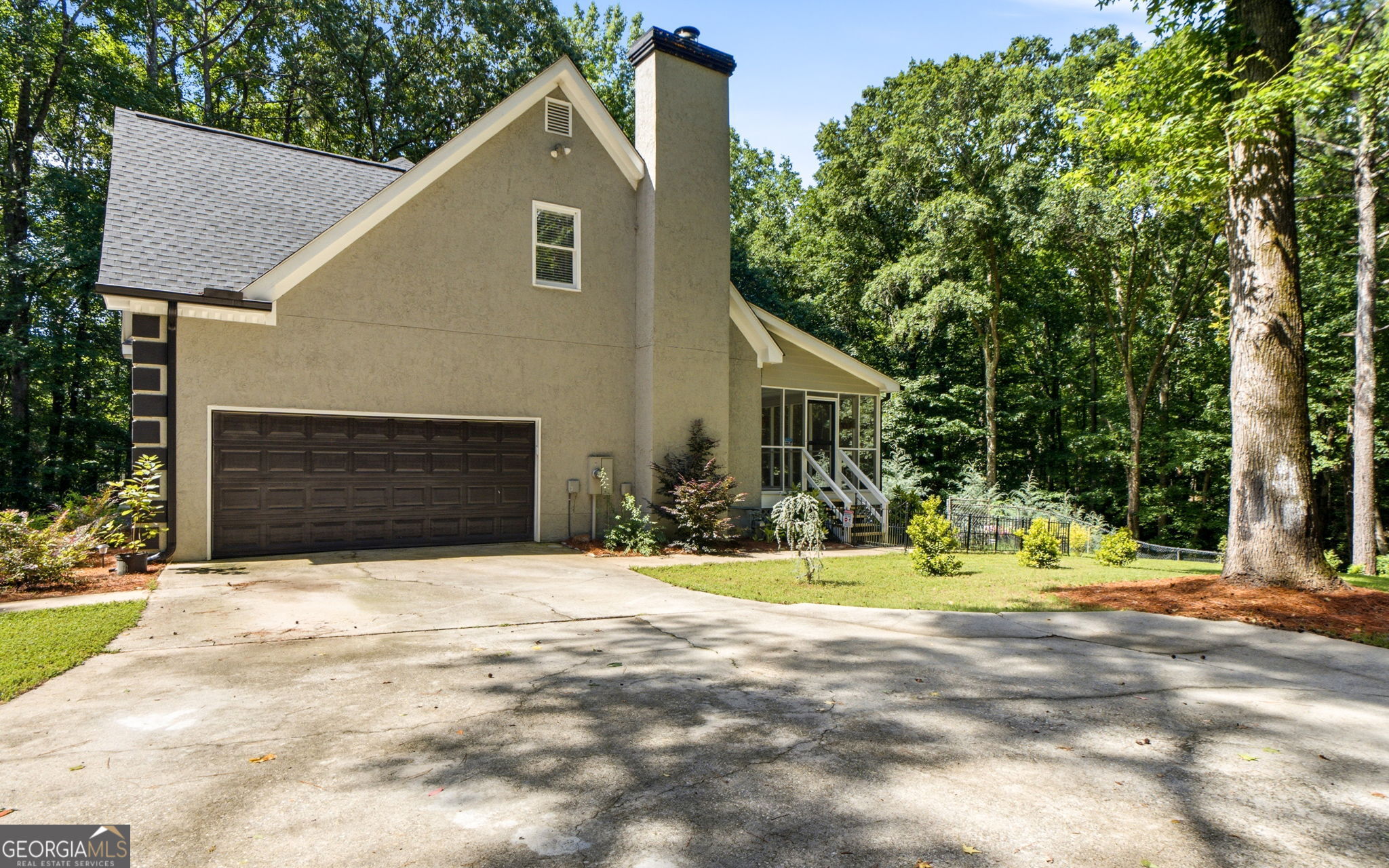 80 Allie Drive Property Photo 4
