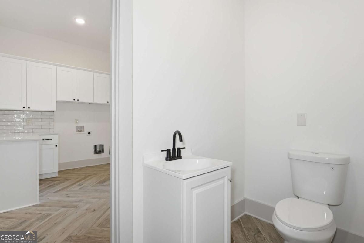 738 Overlook Trail Property Photo 48