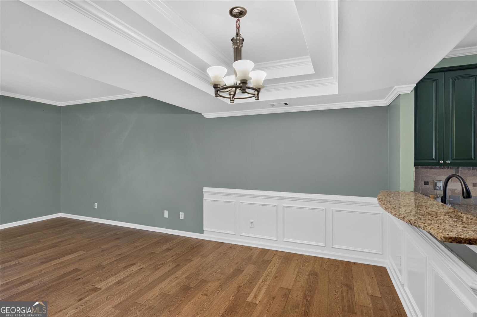 2075 Pine Tree Drive # A3 Property Photo 6