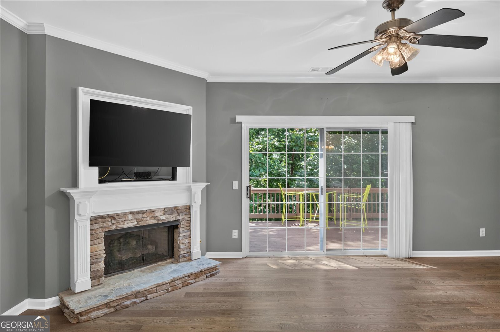 2075 Pine Tree Drive # A3 Property Photo 8